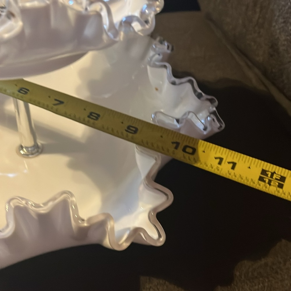 Fenton White Two-Tier Ruffled Stand Silver Crest - Picture 4 of 6